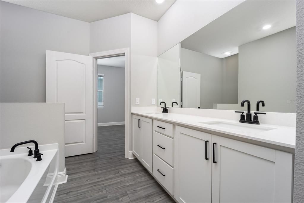 For Sale: $393,900 (4 beds, 2 baths, 1851 Square Feet)