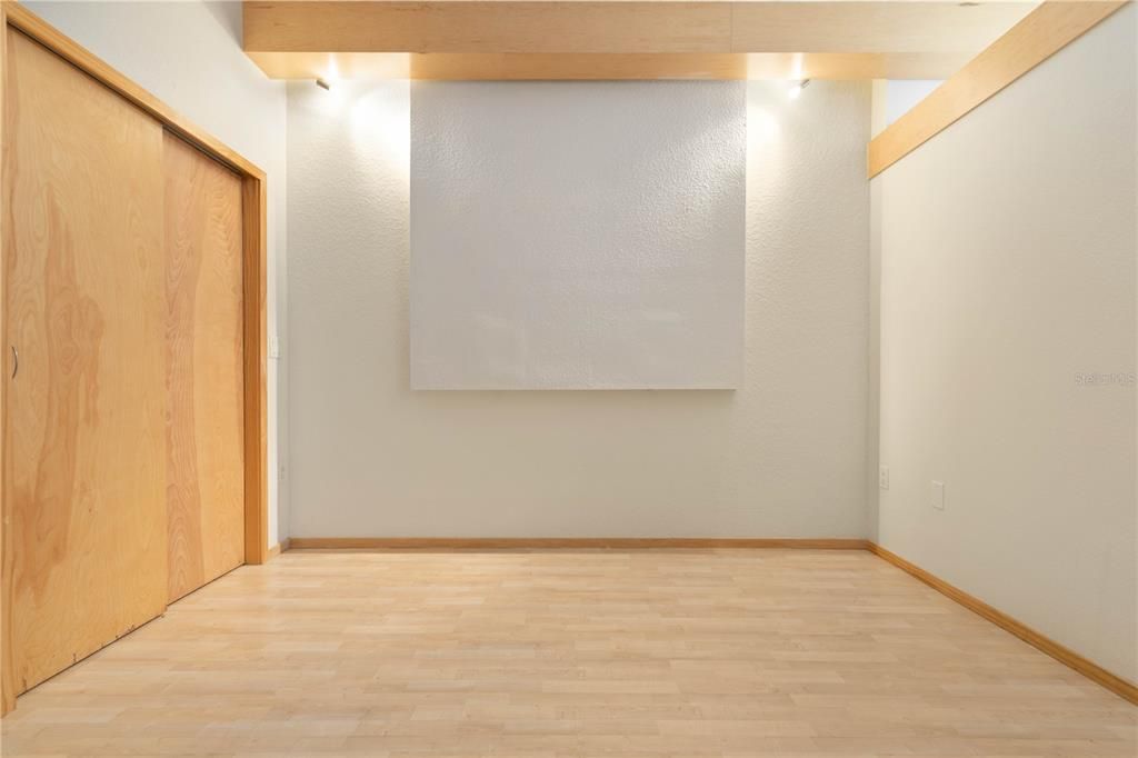 待售: $179,500 (2 贝兹, 2 浴室, 1125 平方英尺)