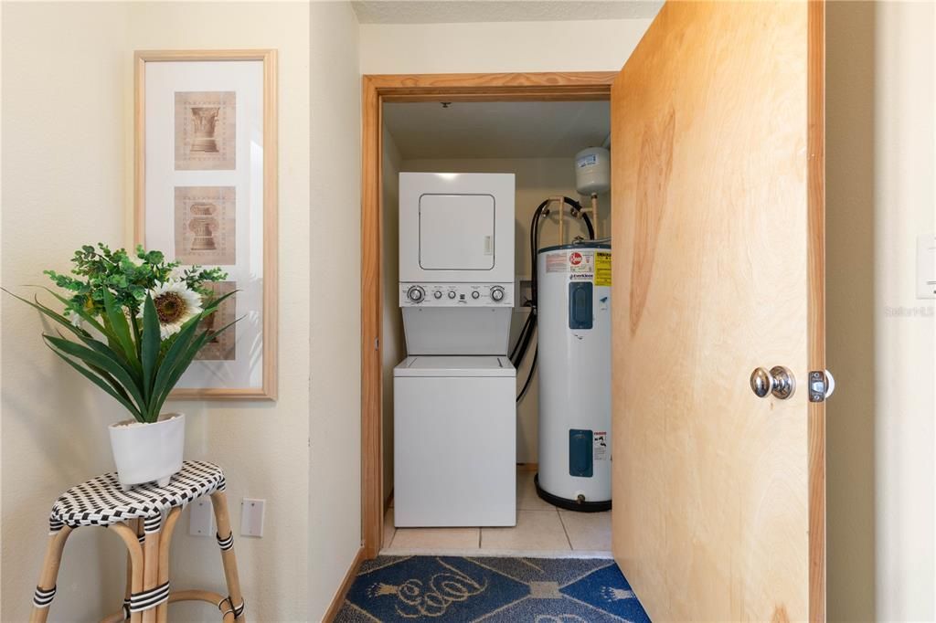 待售: $179,500 (2 贝兹, 2 浴室, 1125 平方英尺)