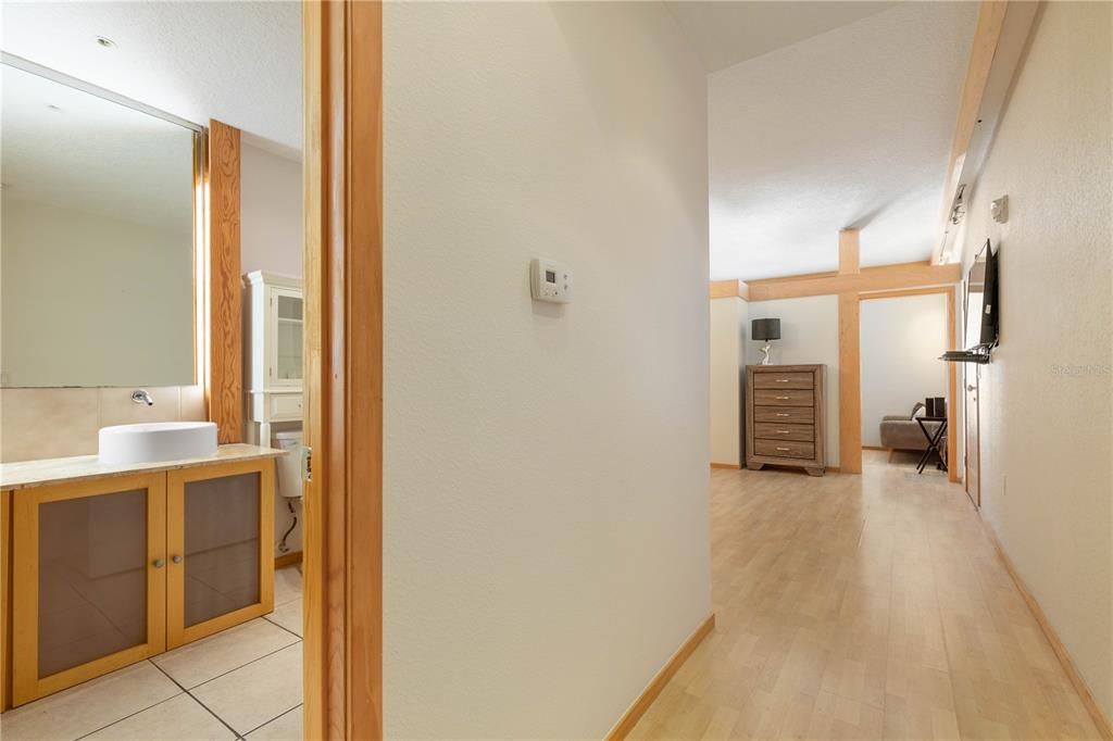 待售: $179,500 (2 贝兹, 2 浴室, 1125 平方英尺)