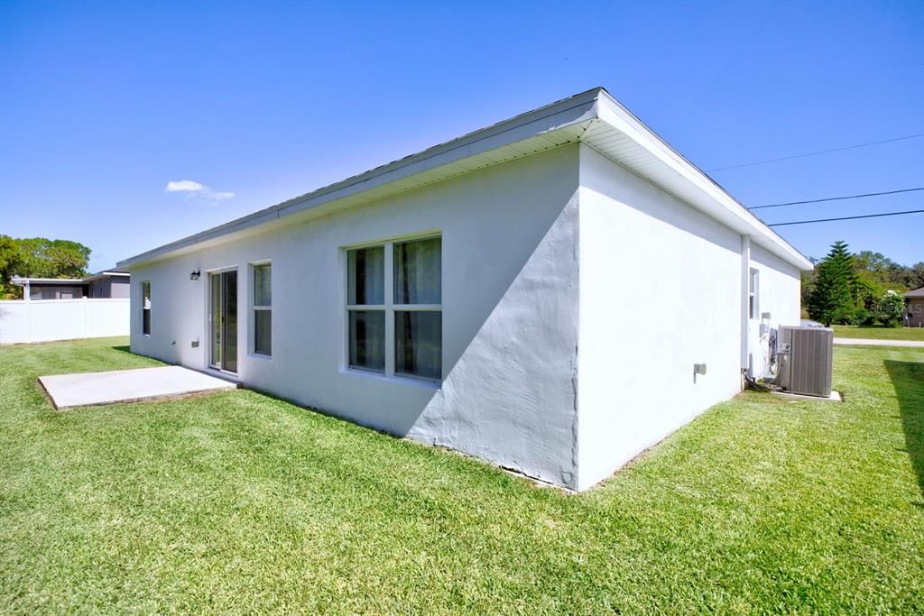 En Venta: $279,000 (3 camas, 2 baños, 1359 Pies cuadrados)