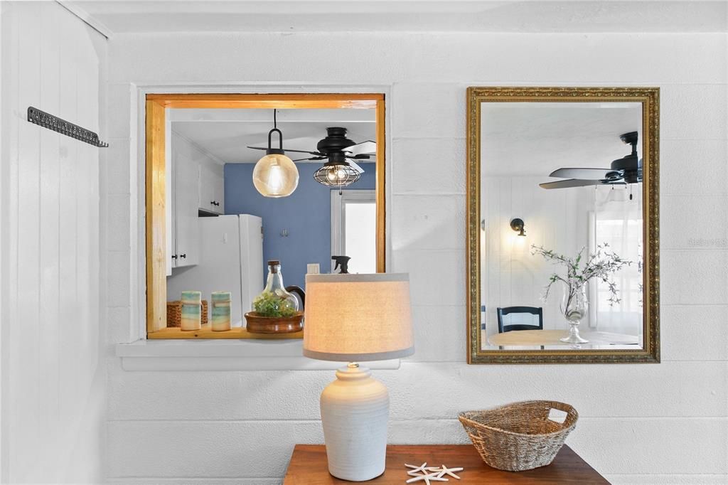 待售: $269,900 (2 贝兹, 2 浴室, 1026 平方英尺)