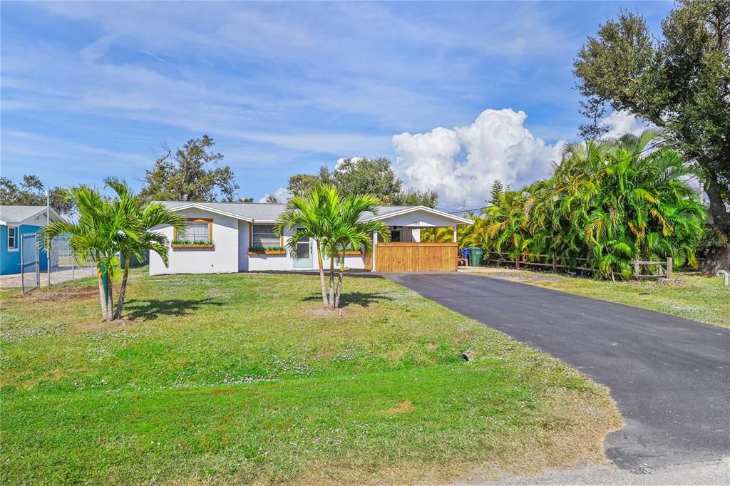 待售: $269,900 (2 贝兹, 2 浴室, 1026 平方英尺)