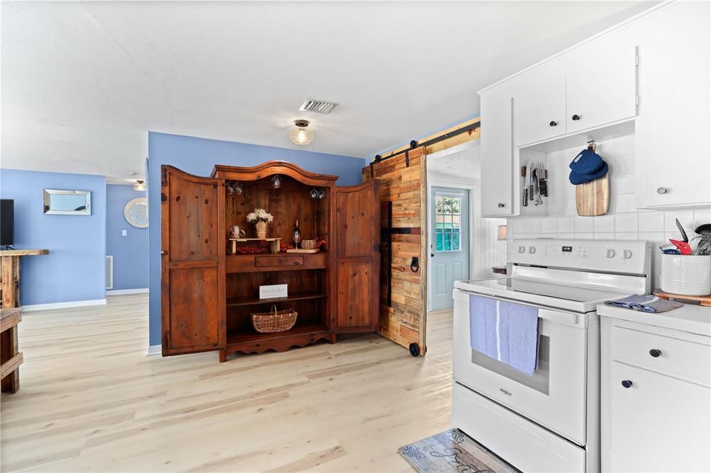 待售: $269,900 (2 贝兹, 2 浴室, 1026 平方英尺)