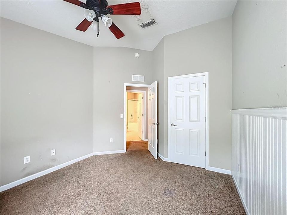 待售: $200,000 (3 贝兹, 2 浴室, 1584 平方英尺)