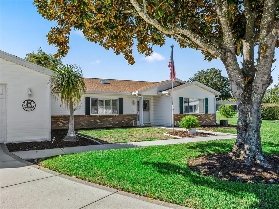 Active With Contract: $299,700 (3 beds, 2 baths, 2118 Square Feet)