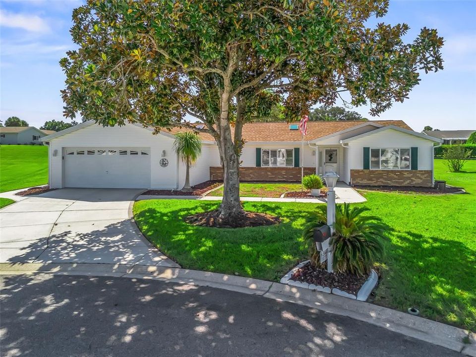 Active With Contract: $299,700 (3 beds, 2 baths, 2118 Square Feet)