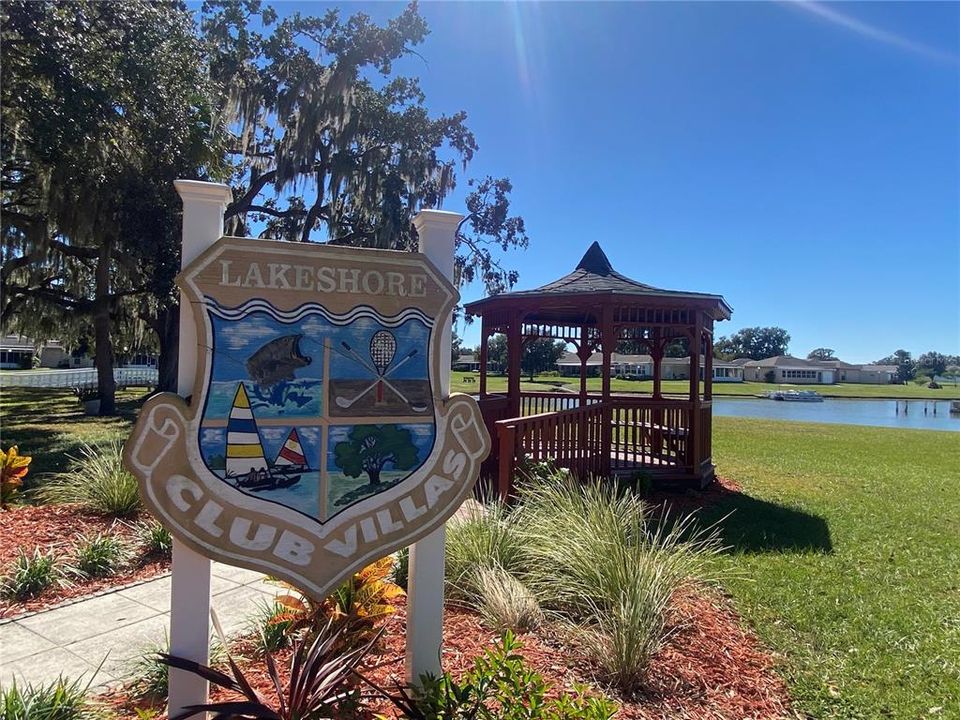 На продажу: $96,000 (1 спален, 1 ванн, 648 Квадратных фут)