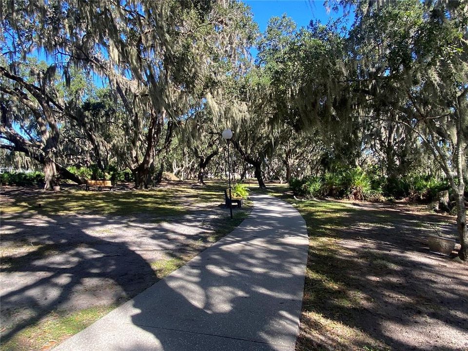 На продажу: $96,000 (1 спален, 1 ванн, 648 Квадратных фут)