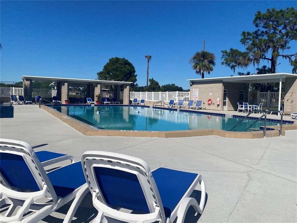 На продажу: $96,000 (1 спален, 1 ванн, 648 Квадратных фут)