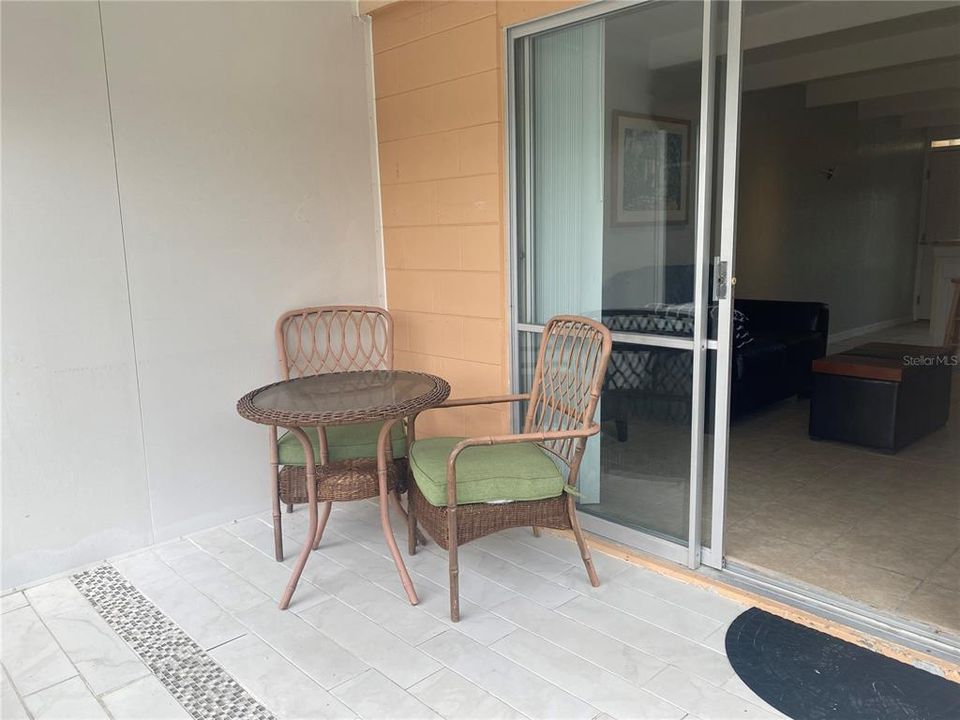 На продажу: $96,000 (1 спален, 1 ванн, 648 Квадратных фут)