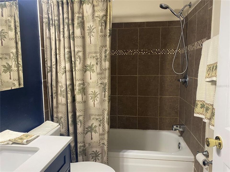 На продажу: $96,000 (1 спален, 1 ванн, 648 Квадратных фут)