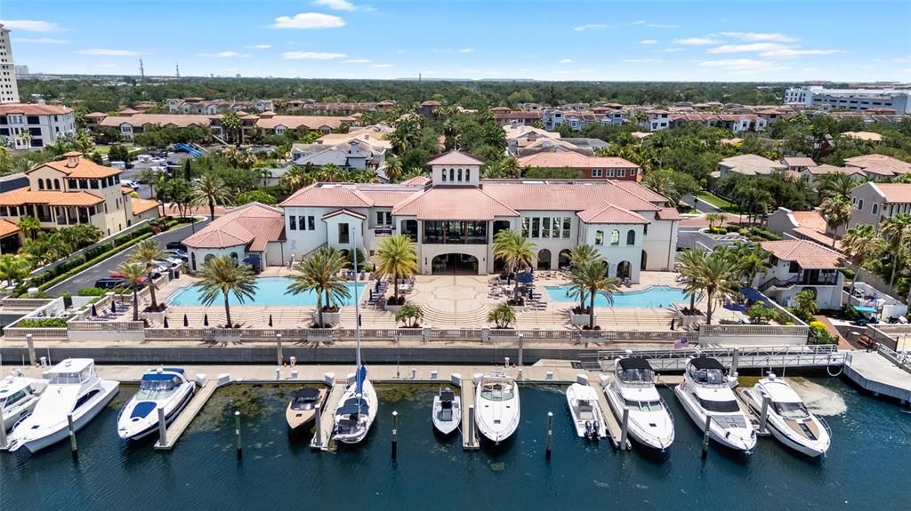 En Venta: $775,000 (3 camas, 3 baños, 2262 Pies cuadrados)