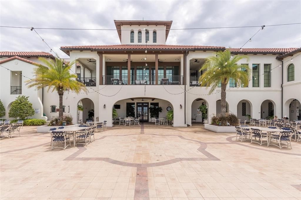 En Venta: $775,000 (3 camas, 3 baños, 2262 Pies cuadrados)