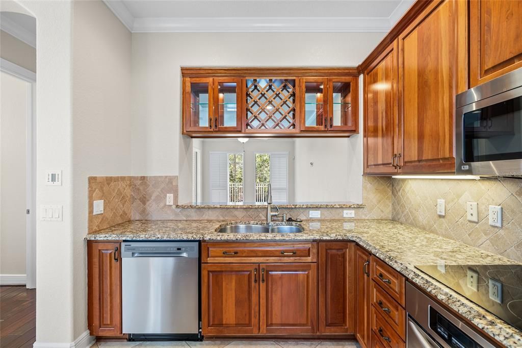 En Venta: $775,000 (3 camas, 3 baños, 2262 Pies cuadrados)