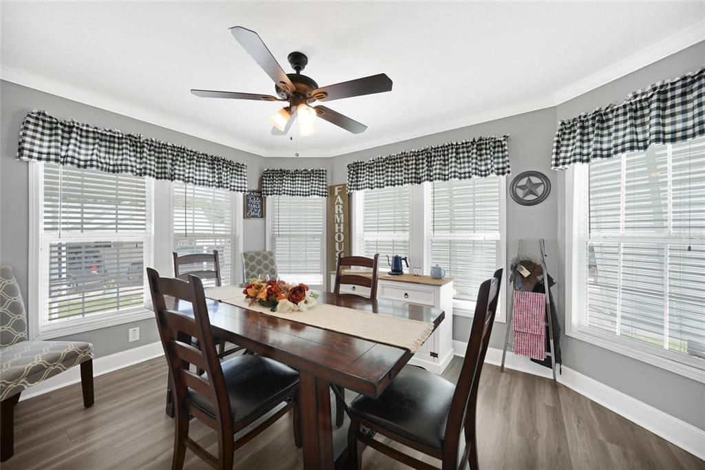 For Sale: $259,000 (3 beds, 2 baths, 1704 Square Feet)