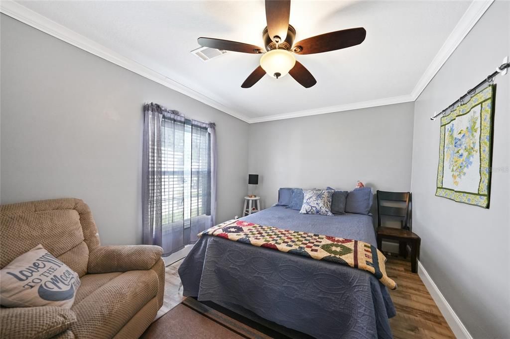 For Sale: $259,000 (3 beds, 2 baths, 1704 Square Feet)