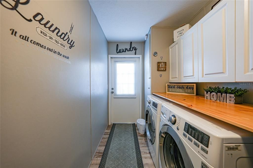 For Sale: $259,000 (3 beds, 2 baths, 1704 Square Feet)