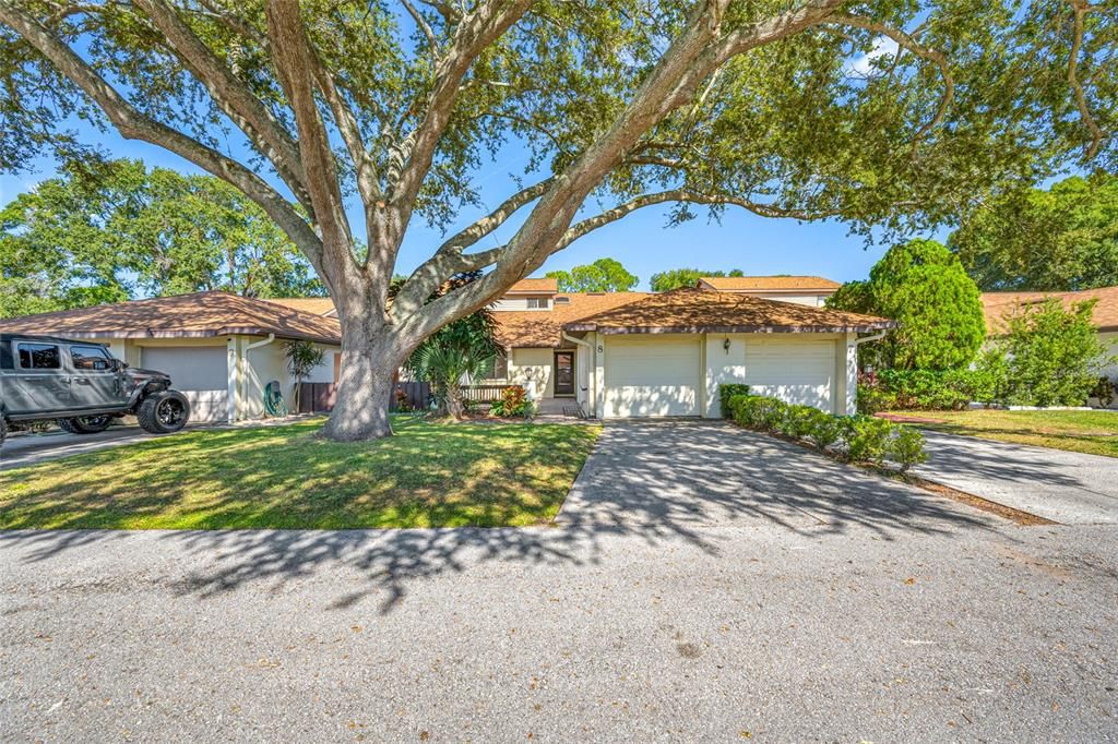 Active With Contract: $199,000 (2 beds, 2 baths, 1306 Square Feet)