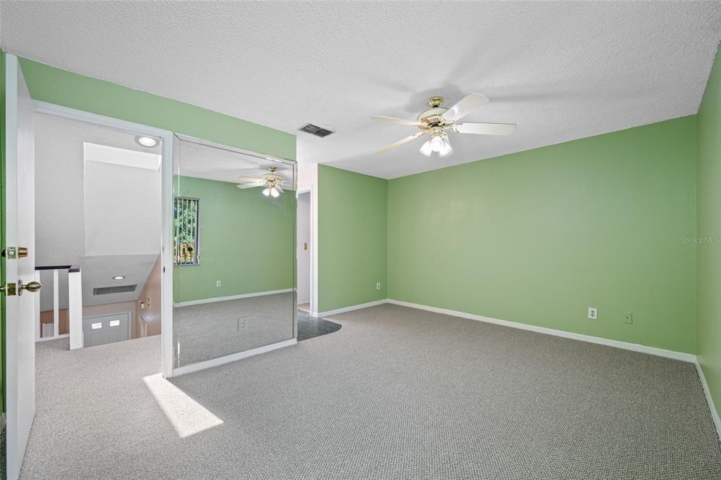 Active With Contract: $199,000 (2 beds, 2 baths, 1306 Square Feet)