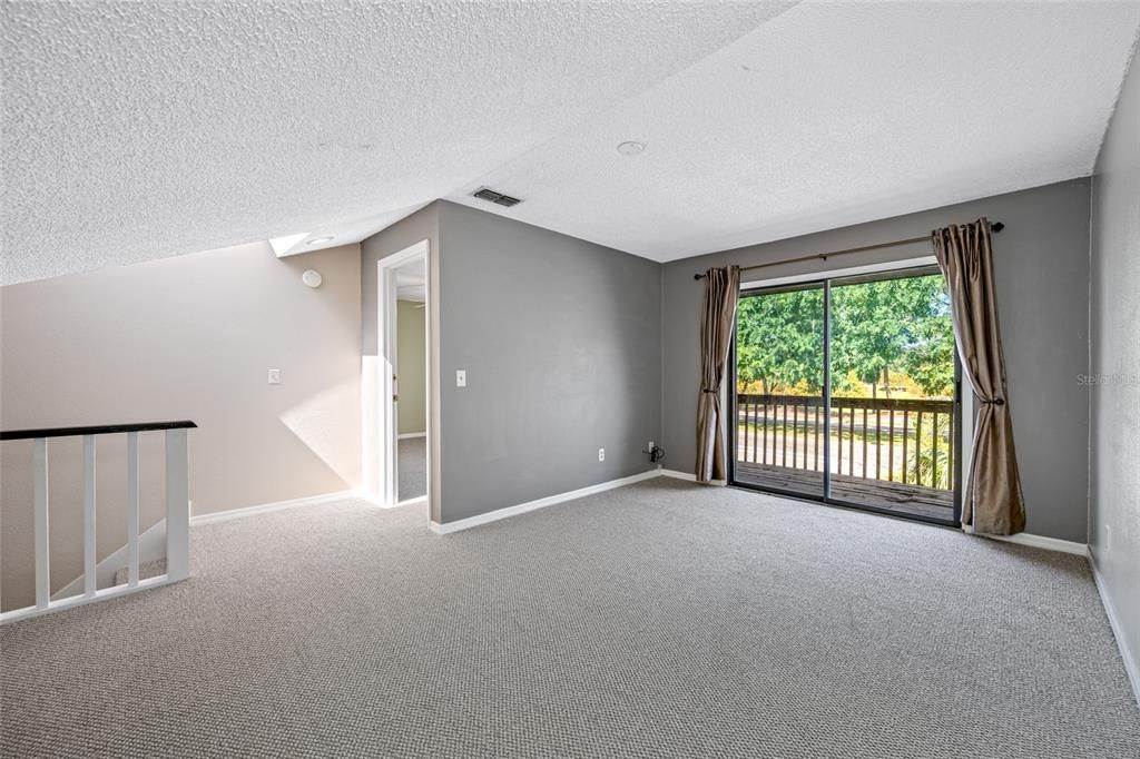 Active With Contract: $199,000 (2 beds, 2 baths, 1306 Square Feet)