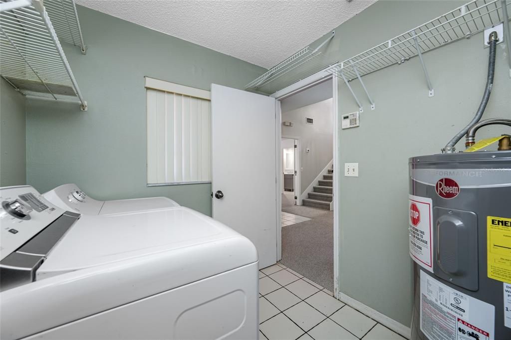 Active With Contract: $199,000 (2 beds, 2 baths, 1306 Square Feet)