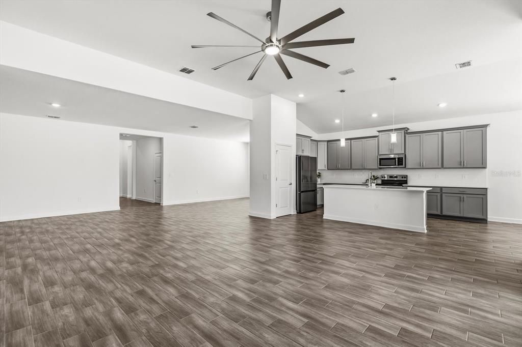 На продажу: $474,999 (4 спален, 3 ванн, 2621 Квадратных фут)