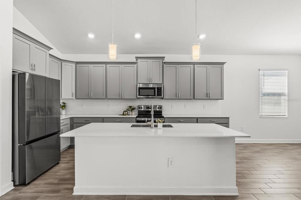 На продажу: $474,999 (4 спален, 3 ванн, 2621 Квадратных фут)