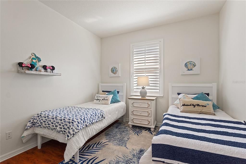 合同活跃: $414,900 (3 贝兹, 2 浴室, 1962 平方英尺)