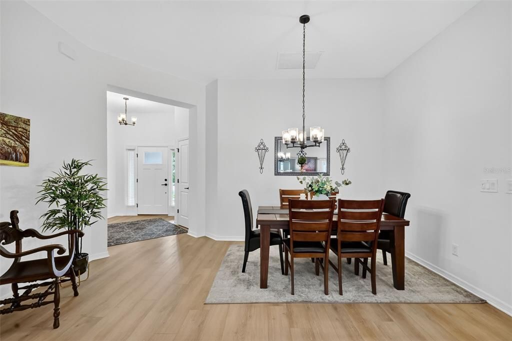 En Venta: $500,000 (3 camas, 2 baños, 1966 Pies cuadrados)