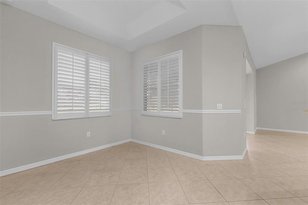 For Sale: $369,000 (4 beds, 2 baths, 1976 Square Feet)