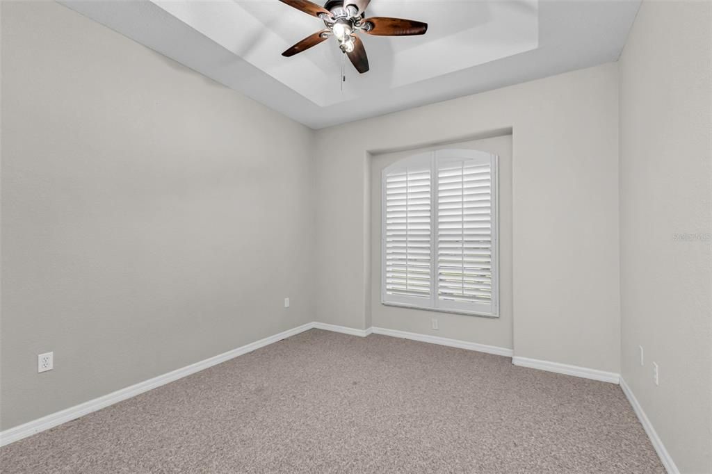 For Sale: $369,000 (4 beds, 2 baths, 1976 Square Feet)