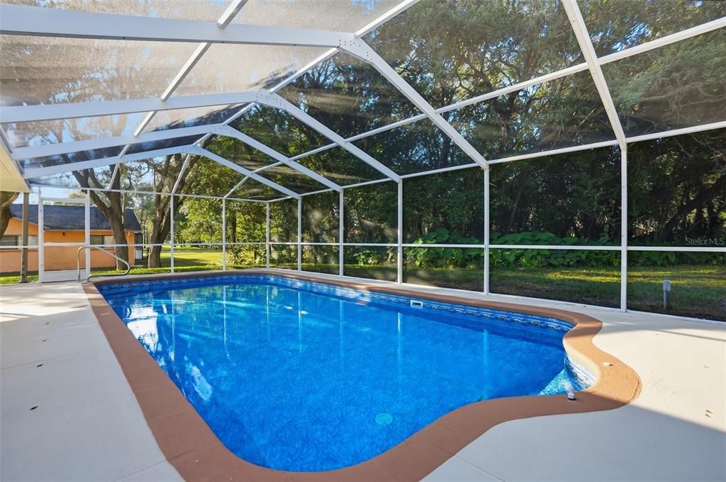 Activo con contrato: $475,000 (3 camas, 2 baños, 2310 Pies cuadrados)