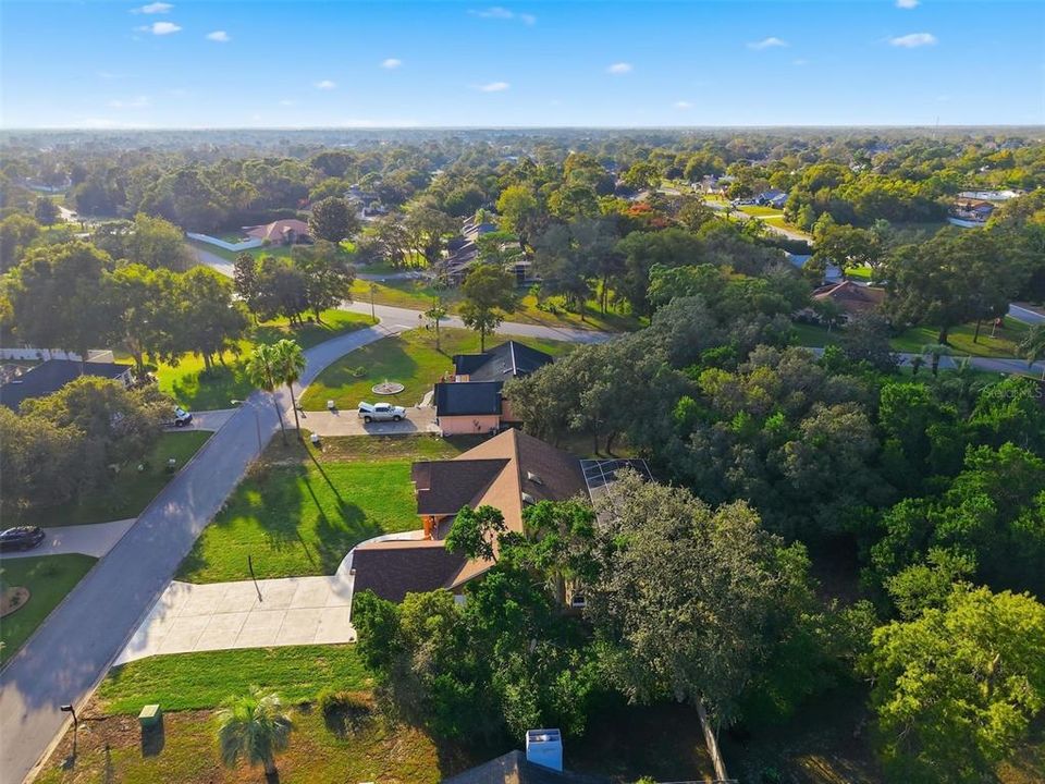 Activo con contrato: $475,000 (3 camas, 2 baños, 2310 Pies cuadrados)