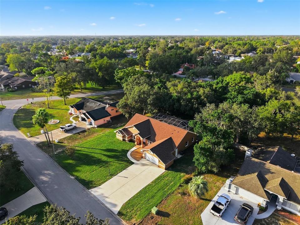 Activo con contrato: $475,000 (3 camas, 2 baños, 2310 Pies cuadrados)