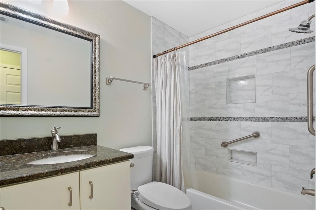 For Sale: $289,900 (3 beds, 2 baths, 1231 Square Feet)