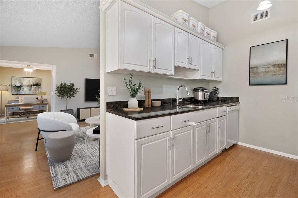 For Sale: $289,900 (3 beds, 2 baths, 1231 Square Feet)