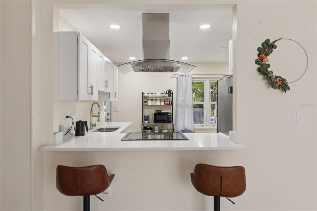 待售: $200,000 (3 贝兹, 1 浴室, 864 平方英尺)