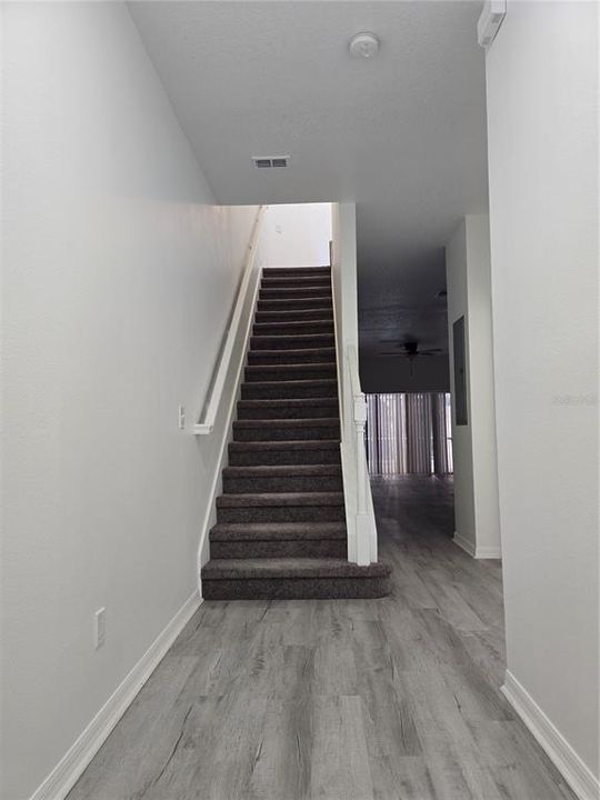 For Rent: $2,050 (3 beds, 3 baths, 1494 Square Feet)