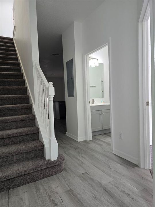 For Rent: $2,050 (3 beds, 3 baths, 1494 Square Feet)