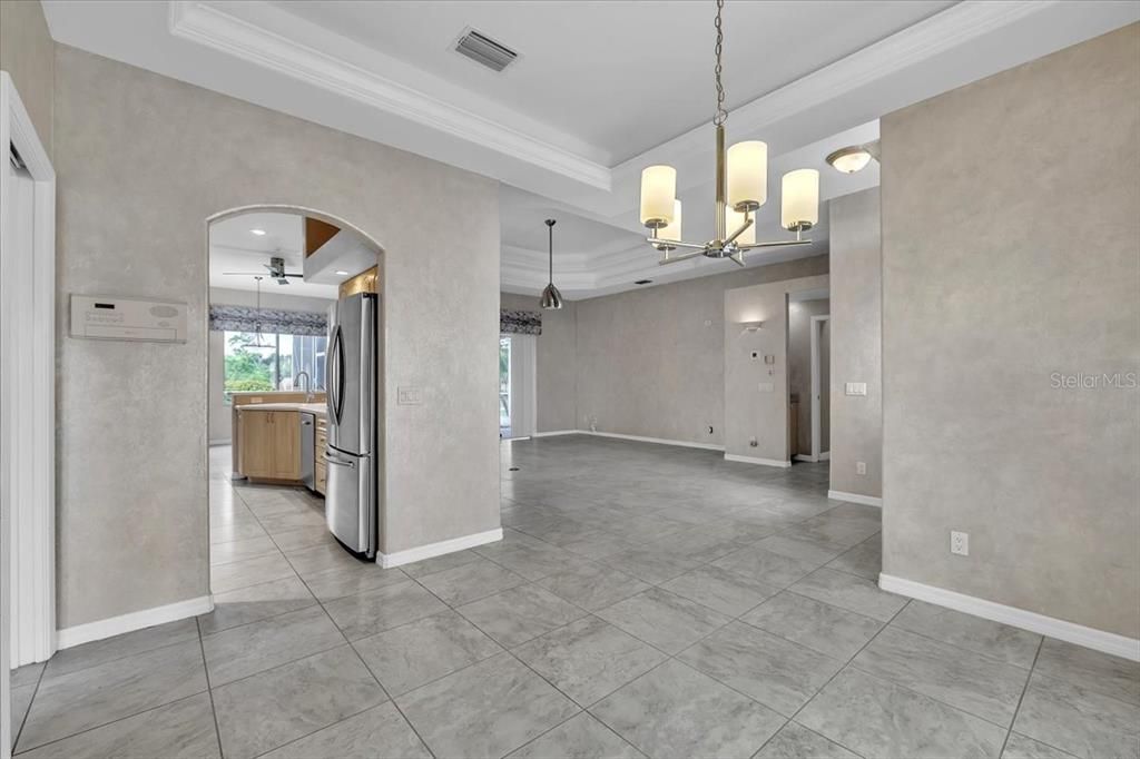 For Sale: $325,000 (3 beds, 2 baths, 1861 Square Feet)