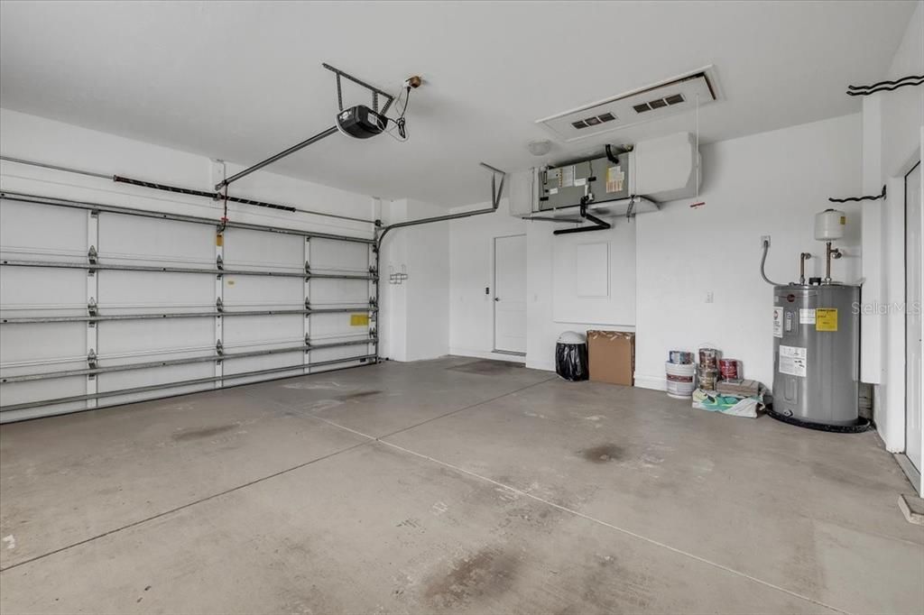 For Sale: $325,000 (3 beds, 2 baths, 1861 Square Feet)