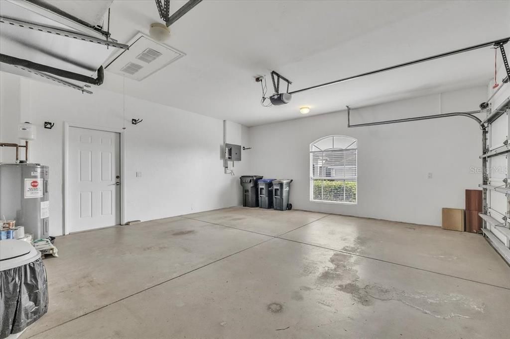 For Sale: $325,000 (3 beds, 2 baths, 1861 Square Feet)