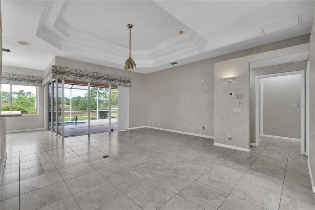 For Sale: $325,000 (3 beds, 2 baths, 1861 Square Feet)