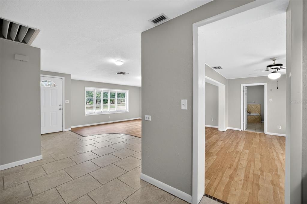 待售: $429,900 (3 贝兹, 2 浴室, 1588 平方英尺)