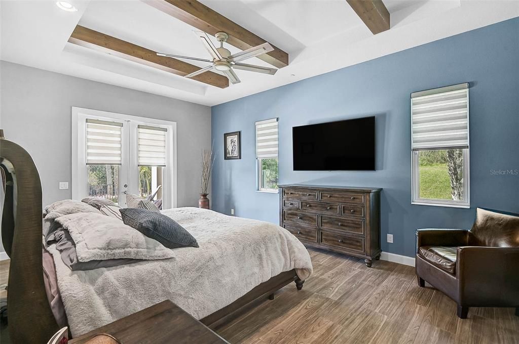 For Sale: $648,000 (2 beds, 2 baths, 1841 Square Feet)