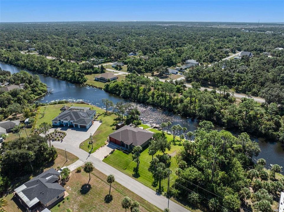 For Sale: $648,000 (2 beds, 2 baths, 1841 Square Feet)