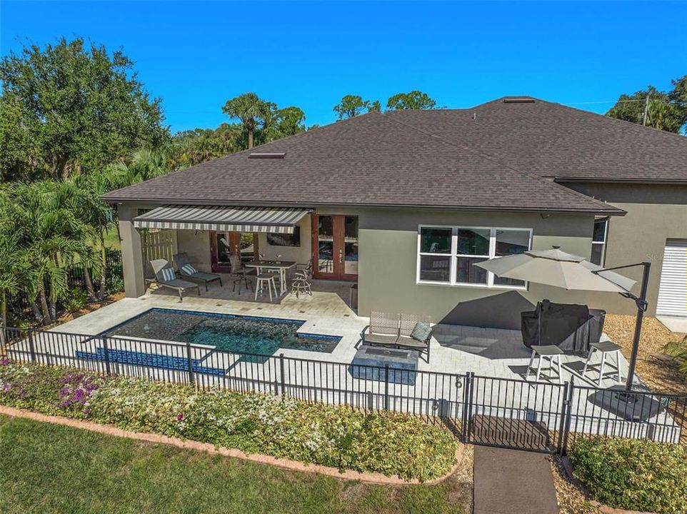 For Sale: $648,000 (2 beds, 2 baths, 1841 Square Feet)