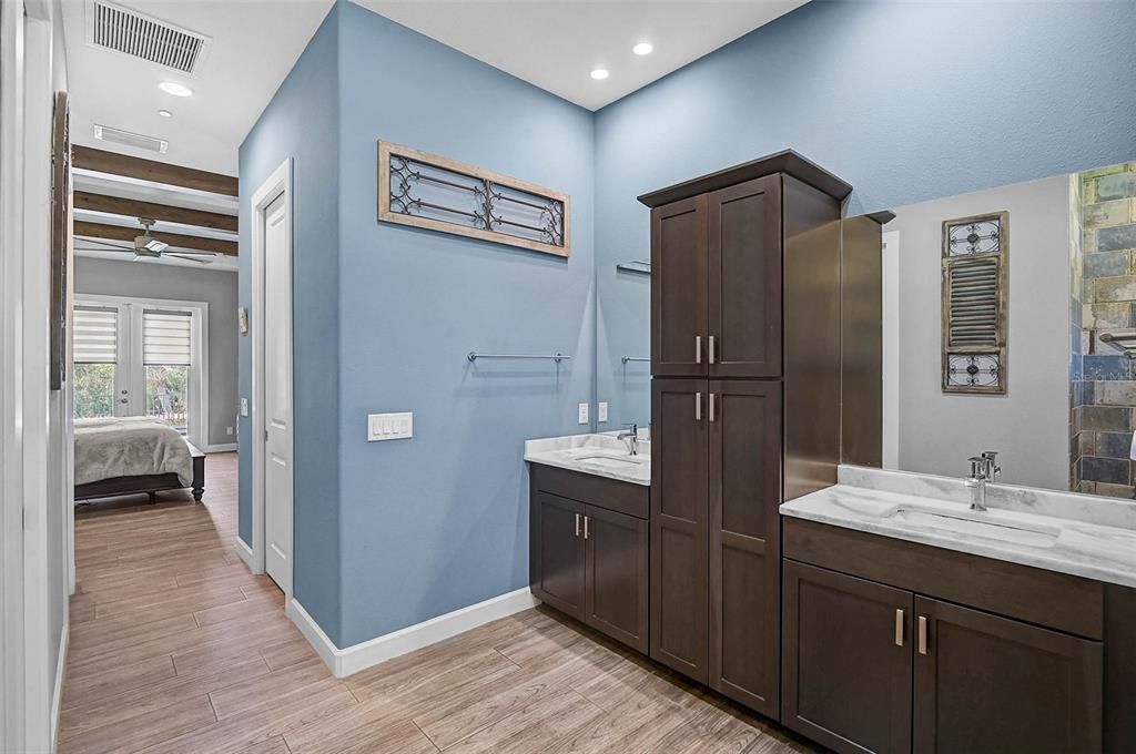 For Sale: $648,000 (2 beds, 2 baths, 1841 Square Feet)