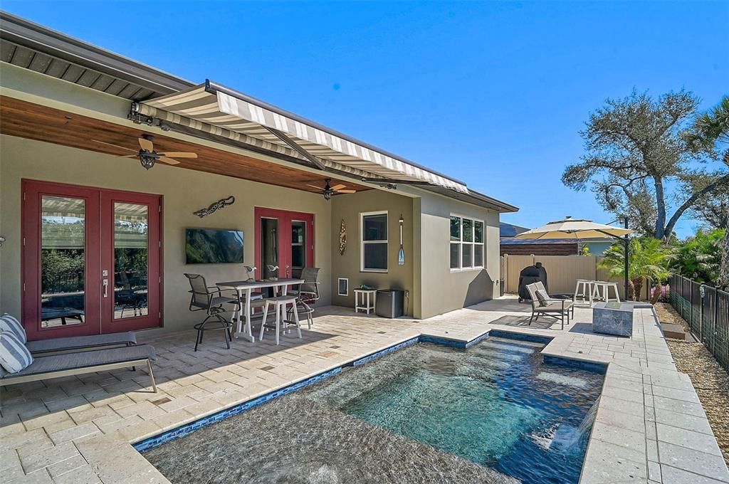 For Sale: $648,000 (2 beds, 2 baths, 1841 Square Feet)